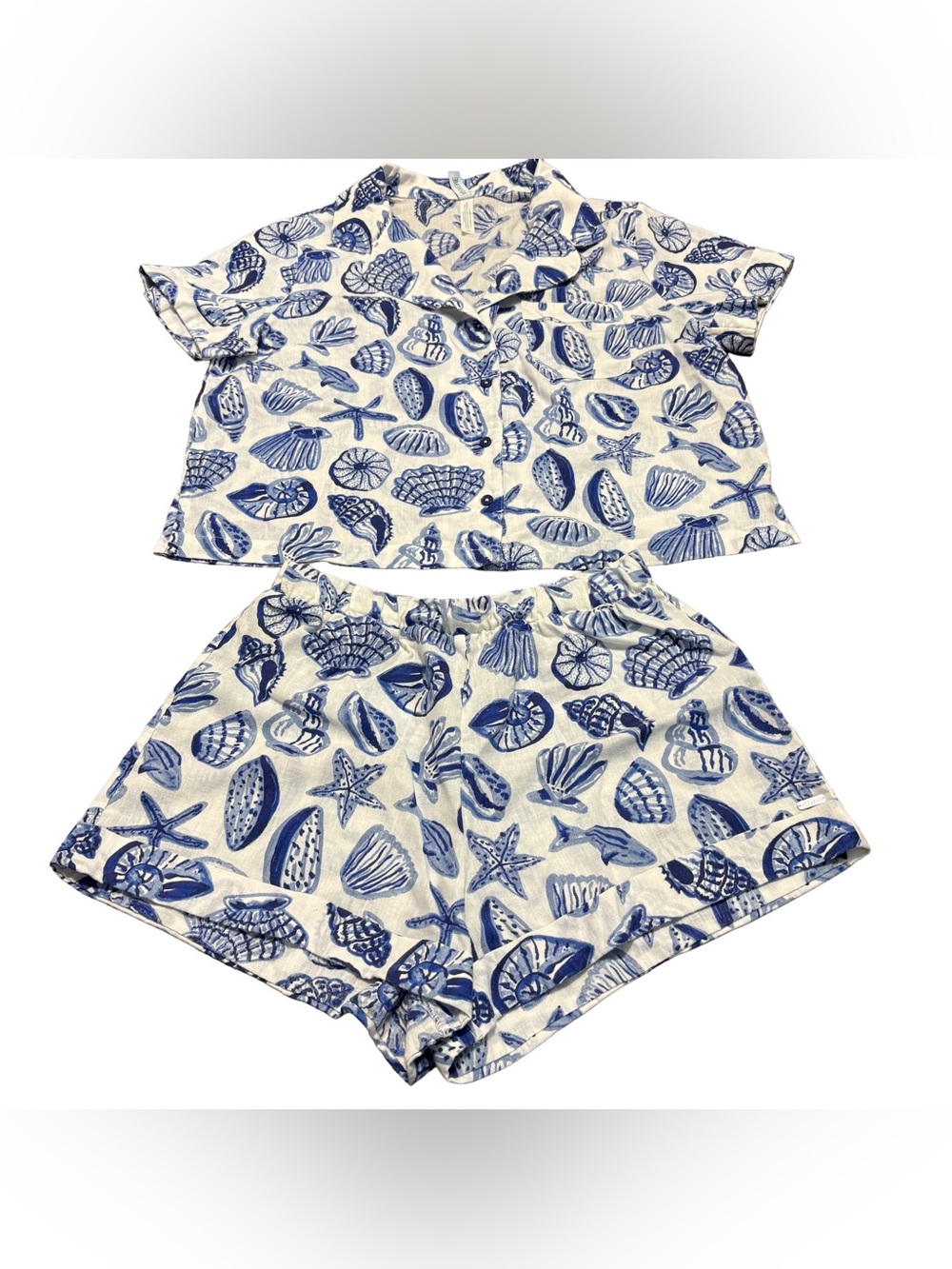 Adore Me White and Blue Seashell Lounge Set